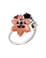 Кольцо серебряное "Цветы"с гранатами и перламутром розовым