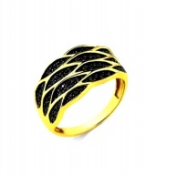 Кольцо из лимонного золота с синт. шпинелью черной 